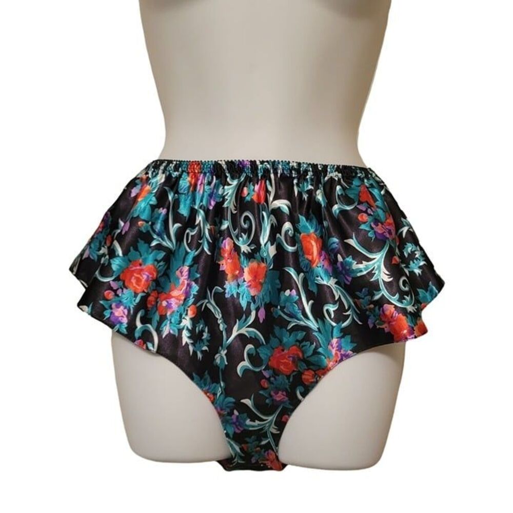 Womens Shorts Black M Sexy Flirty Floral Booty Pajama Shorts